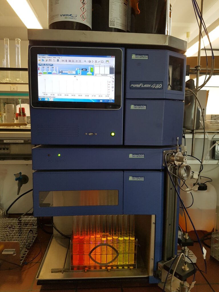 Interchim PuriFlash instrument for flash column chromatography